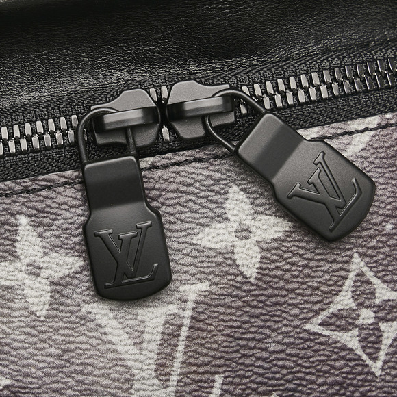 Pre-Loved Louis Vuitton Monogram Galaxy Discovery Bumbag - Picture 8 of 10